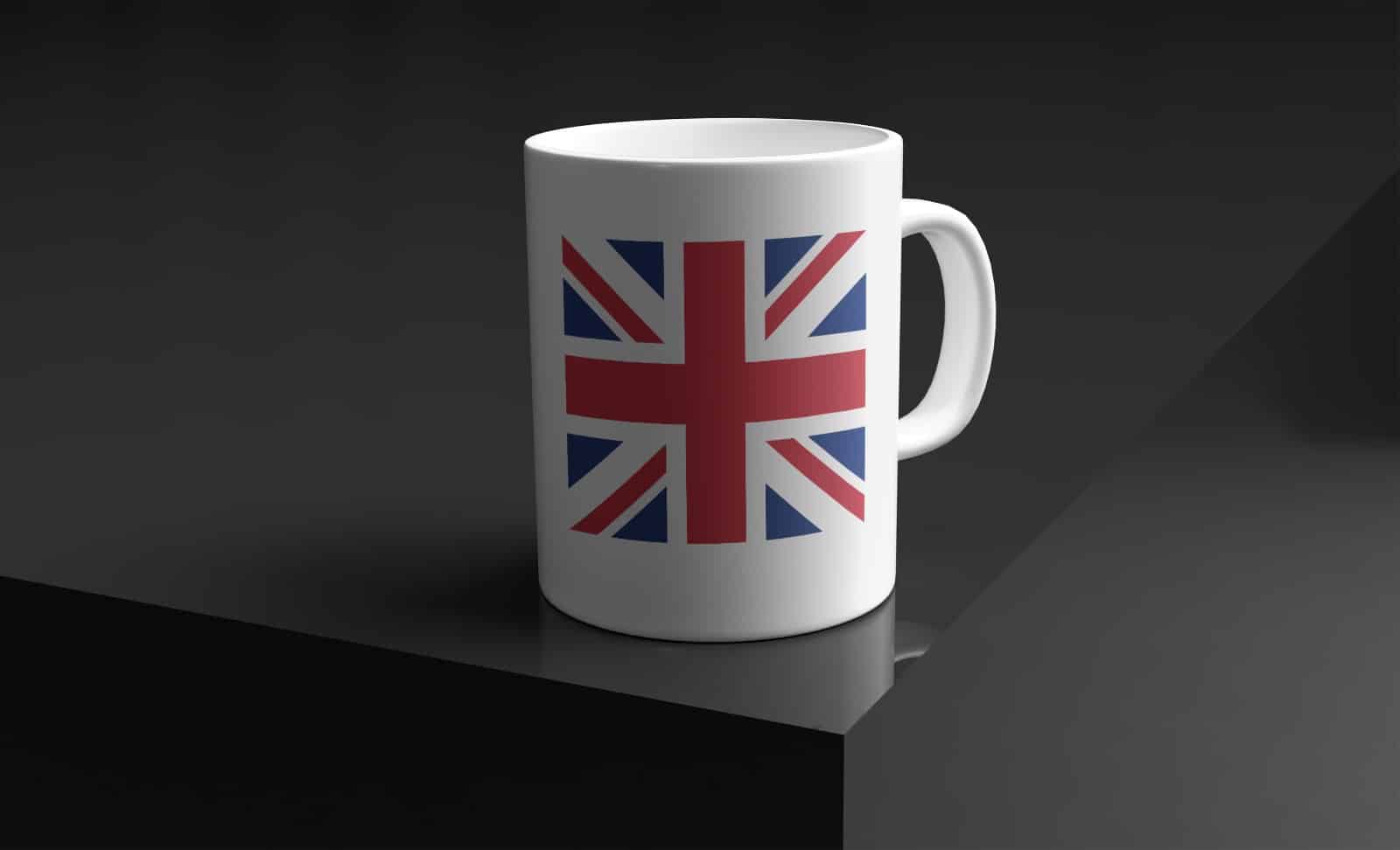white-ceramic-mug-with-a-union-jack-print