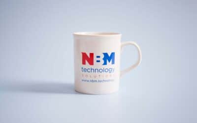 Cheap Printed Mugs in the Digital Age: Bridging Online and Offline Marketing